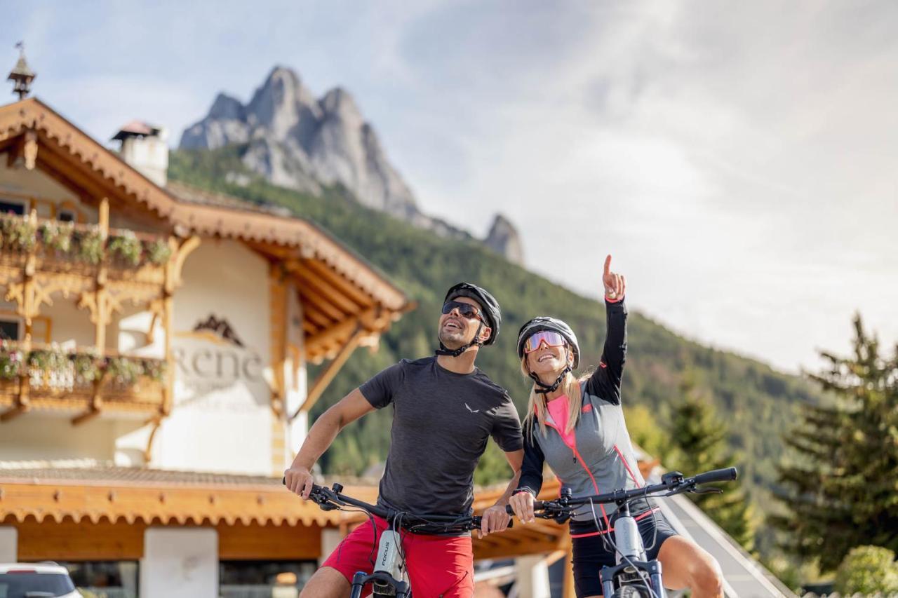 Rene Dolomites Boutique Hotel Pozza di Fassa Exterior photo